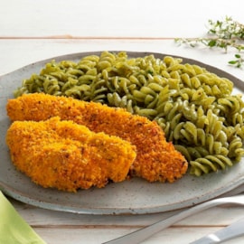 Frango Crocante com Macarrão de Arroz ao Molho Pesto